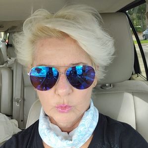 Meet your Posher, Darla